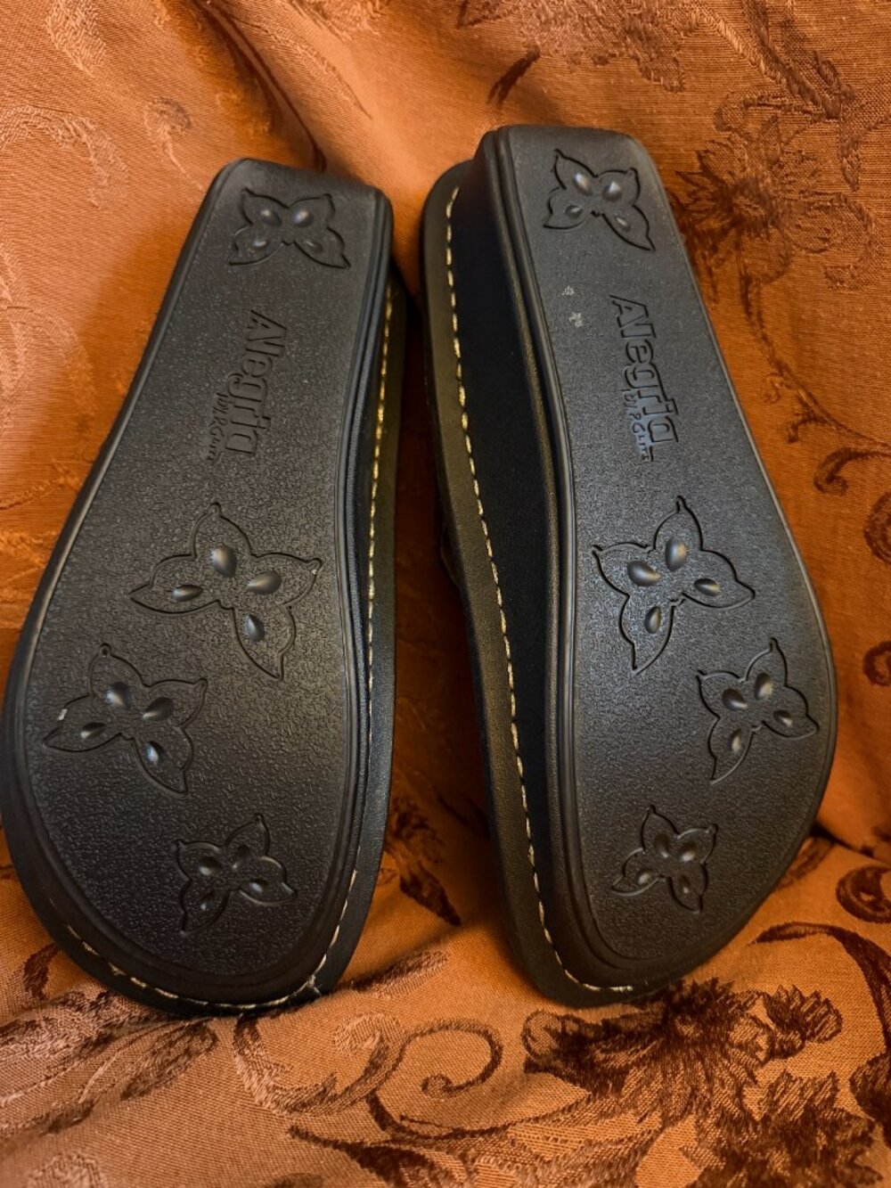 Alegria by PG Lite Classic Choco Croco Brown Leather Clogs sz 37 (US size 7) - Picture 7 of 10